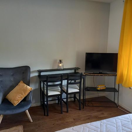 Apartamento Au Bord Du Vilpion Marle-et-Behaine Habitación foto